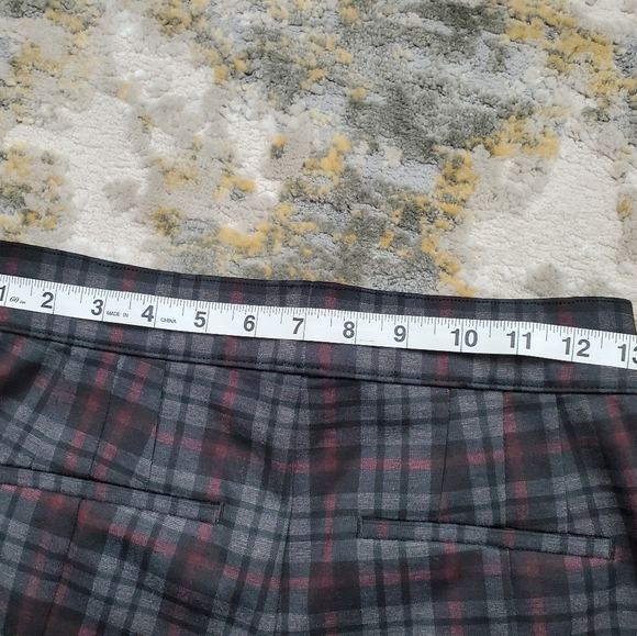 Tailored Slim Stretch Pants with Back Welt Pockets - Picture 7 of 16